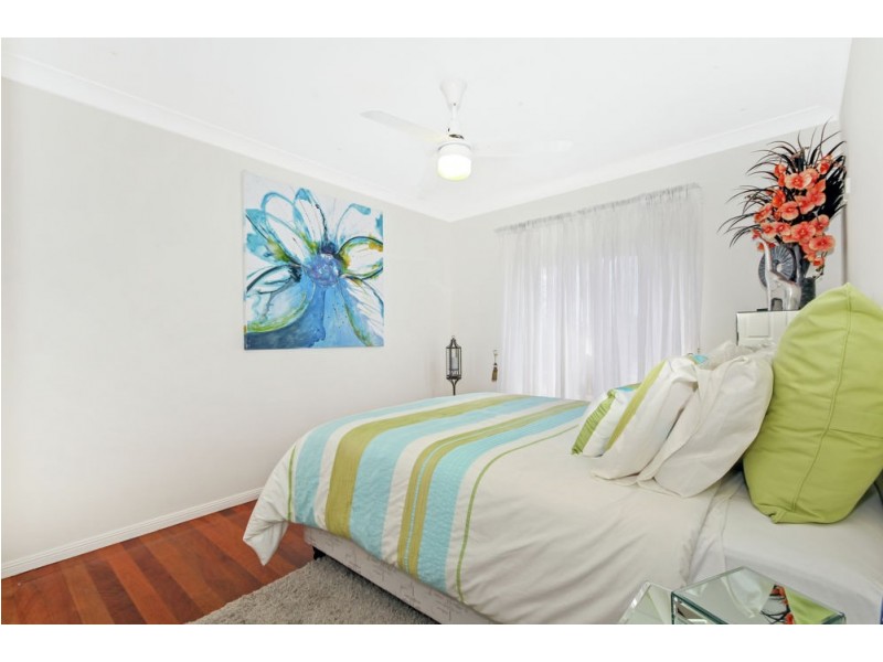 4 Larwood Place, Ferny Hills QLD 4055