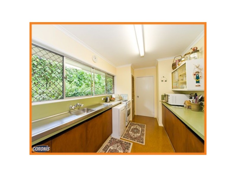 17 Hall Street, Alderley QLD 4051