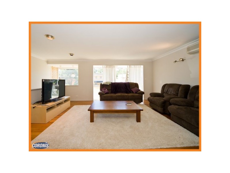 17 Algona Street, Holland Park West QLD 4121