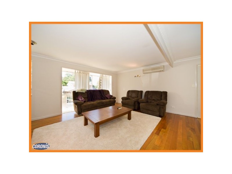 17 Algona Street, Holland Park West QLD 4121