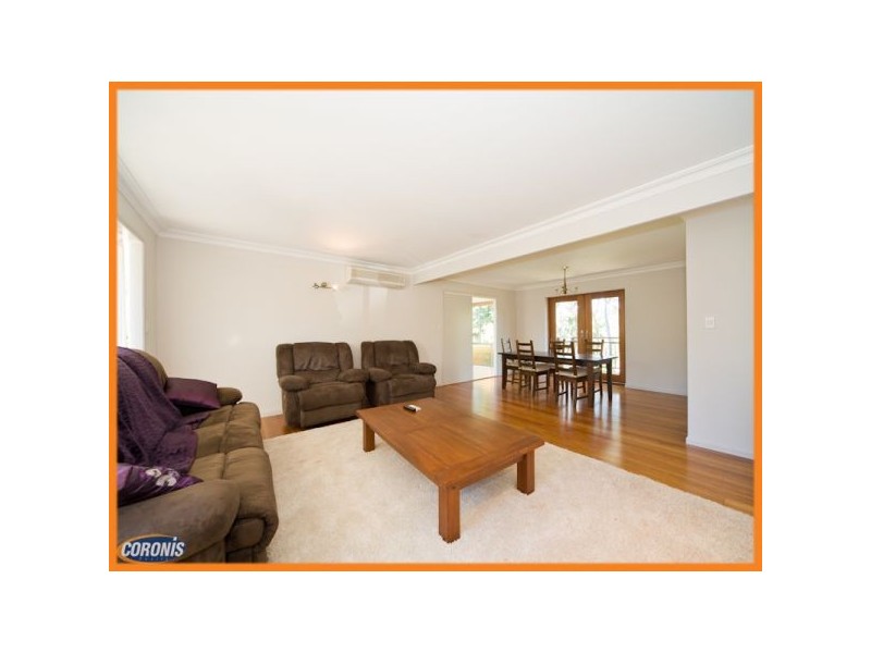 17 Algona Street, Holland Park West QLD 4121