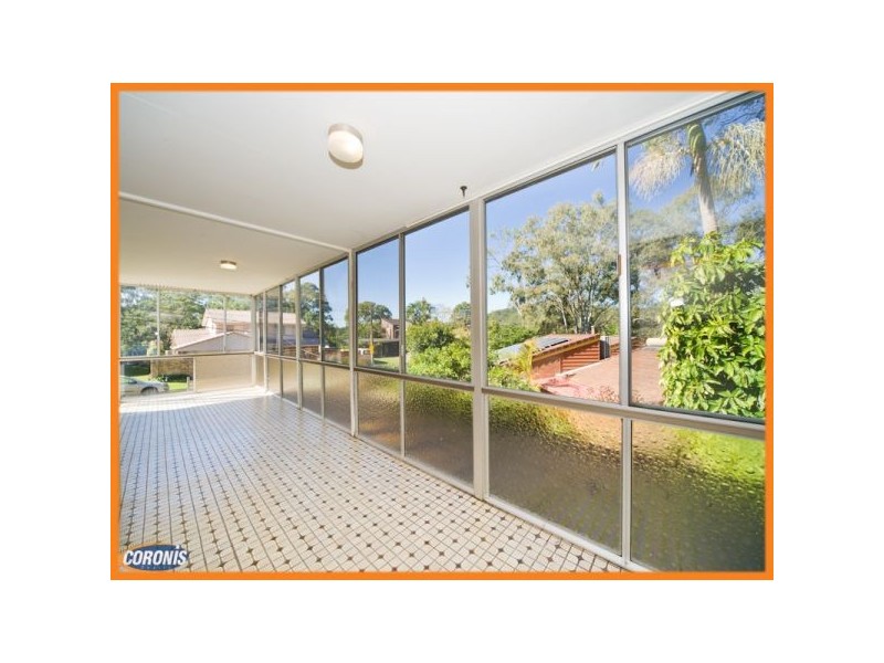 17 Algona Street, Holland Park West QLD 4121