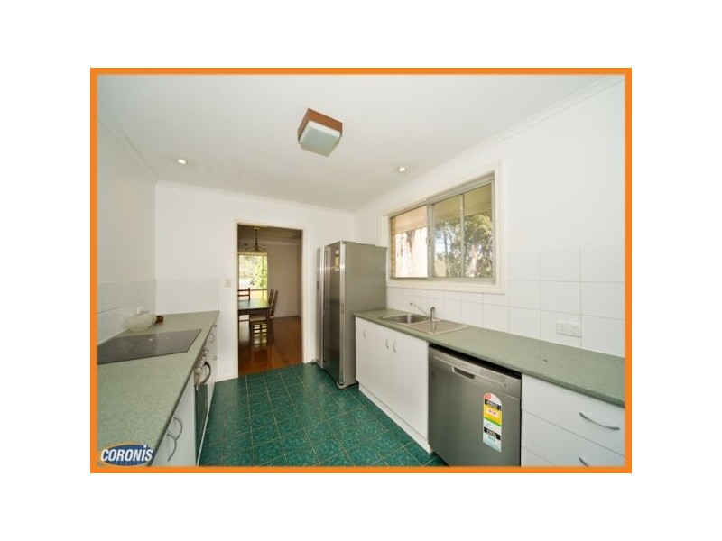 17 Algona Street, Holland Park West QLD 4121