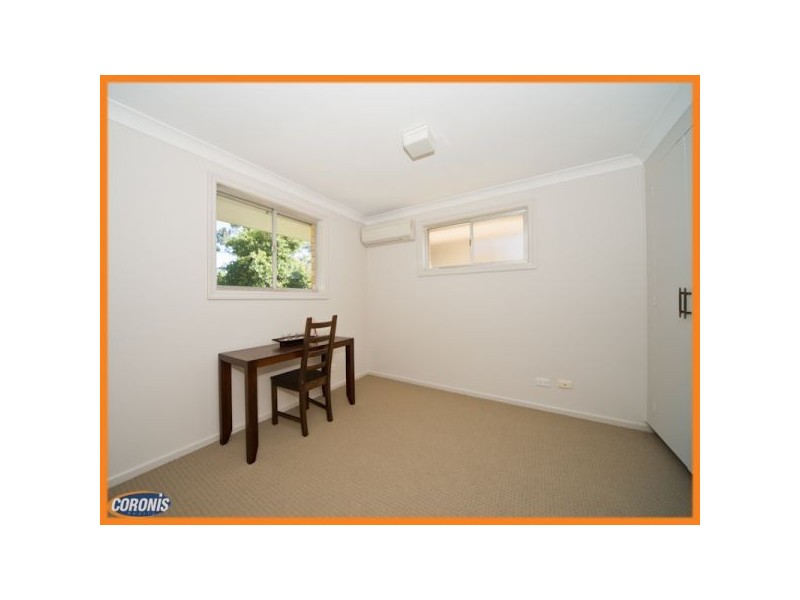 17 Algona Street, Holland Park West QLD 4121