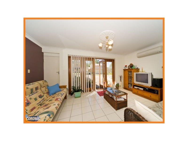 17 Algona Street, Holland Park West QLD 4121