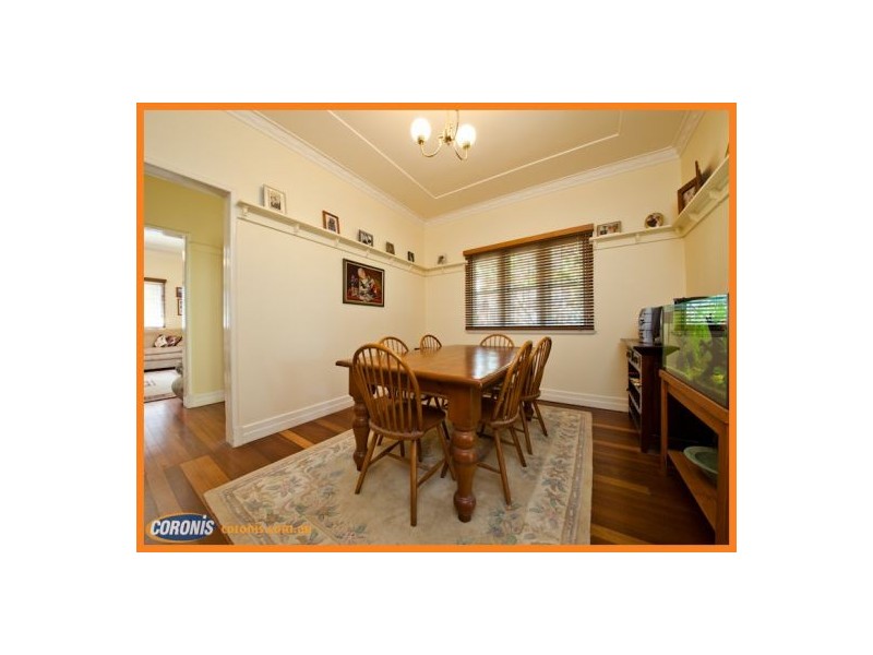 4 Goring Street, Coorparoo QLD 4151