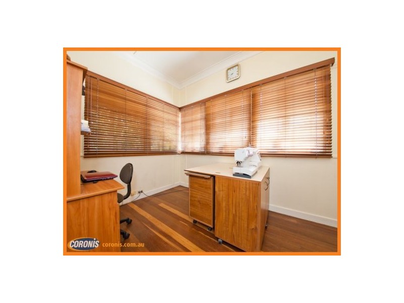 4 Goring Street, Coorparoo QLD 4151