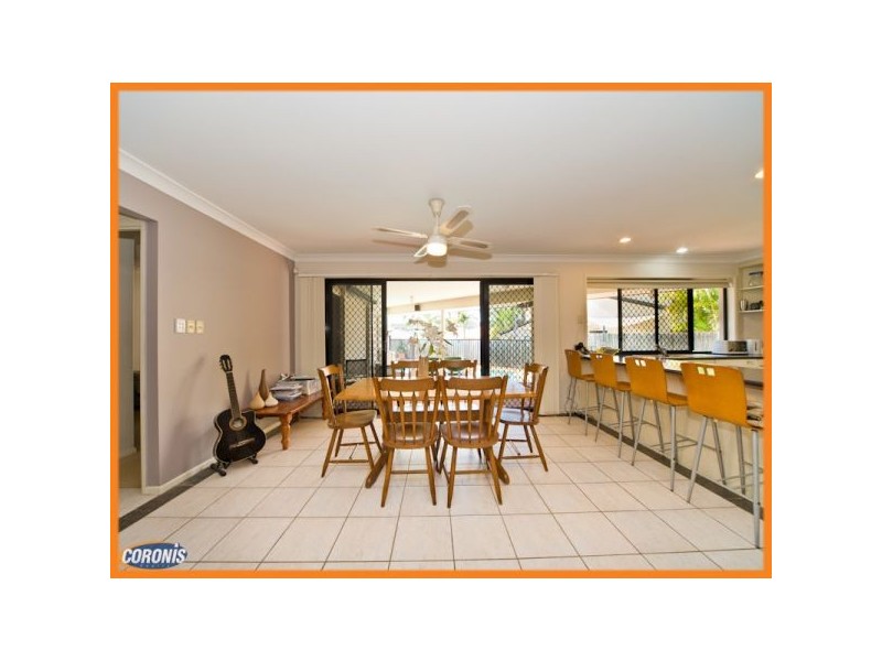 113 Cribb Road, Carindale QLD 4152