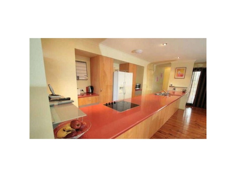 10 Medeo Court, Eatons Hill QLD 4037