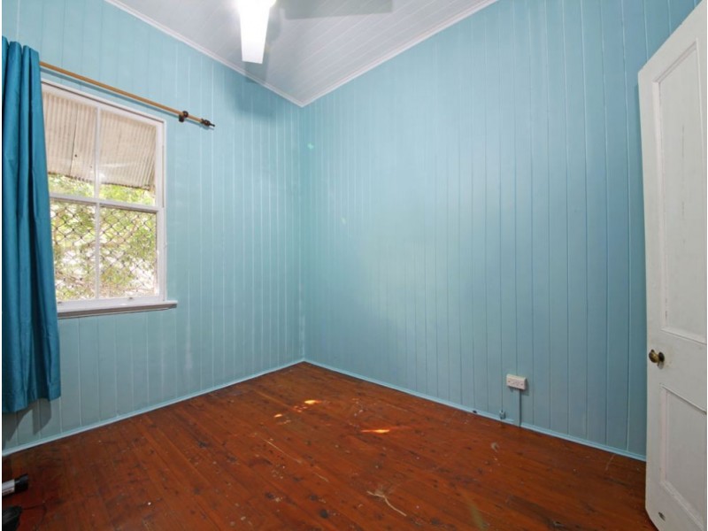 62 Deagon Street, Sandgate QLD 4017