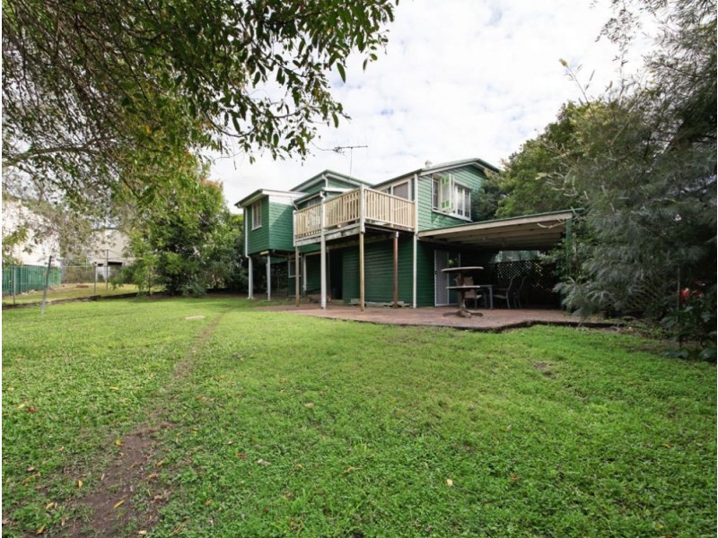 62 Deagon Street, Sandgate QLD 4017