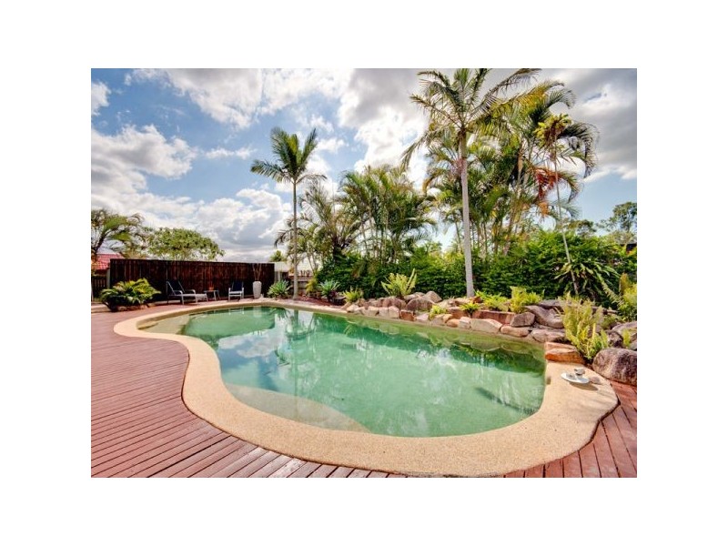 25 Pamela Drive, Bray Park QLD 4500