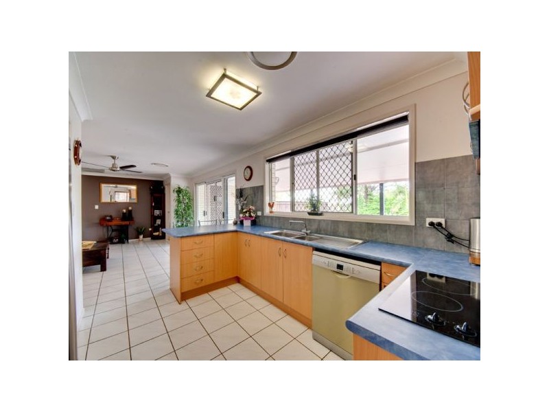 25 Pamela Drive, Bray Park QLD 4500