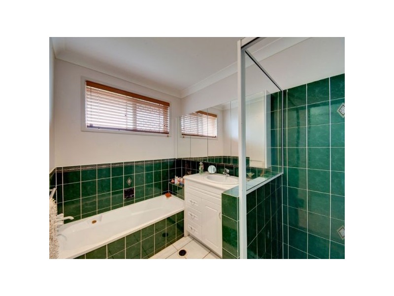 25 Pamela Drive, Bray Park QLD 4500