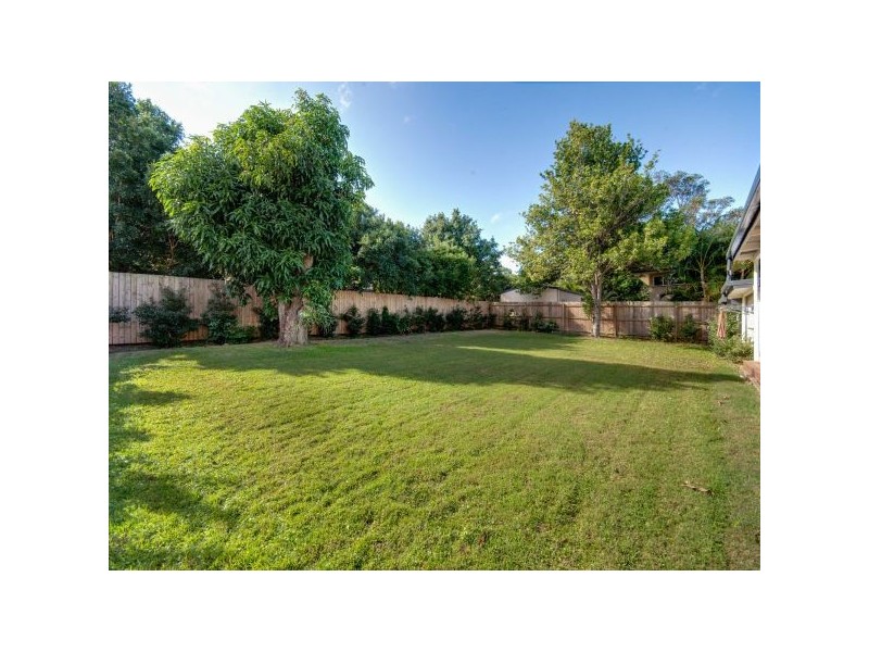 11 Sunbury Street, Geebung QLD 4034