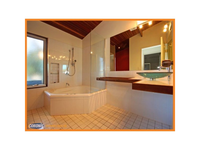 27 Storey Road, Kallangur QLD 4503