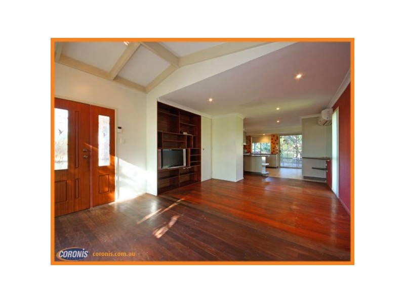 27 Storey Road, Kallangur QLD 4503