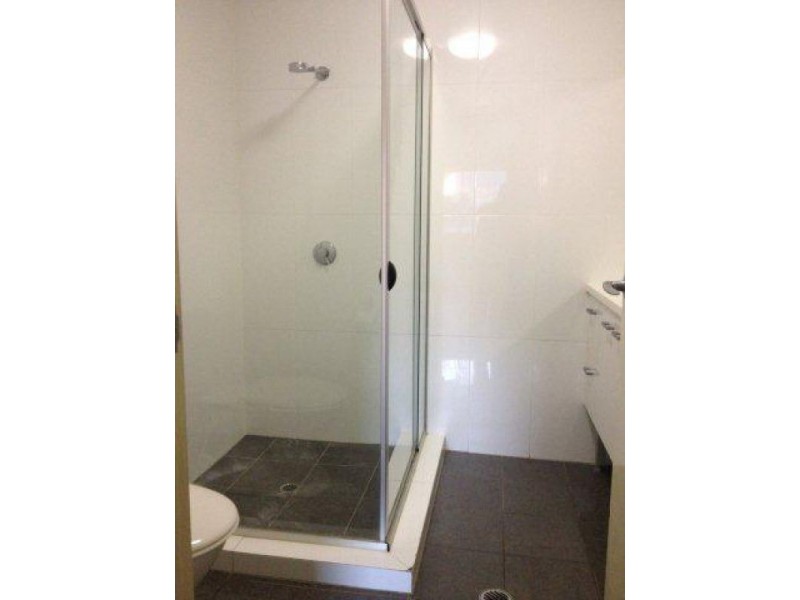 8/45 Playfield Street, Chermside QLD 4032