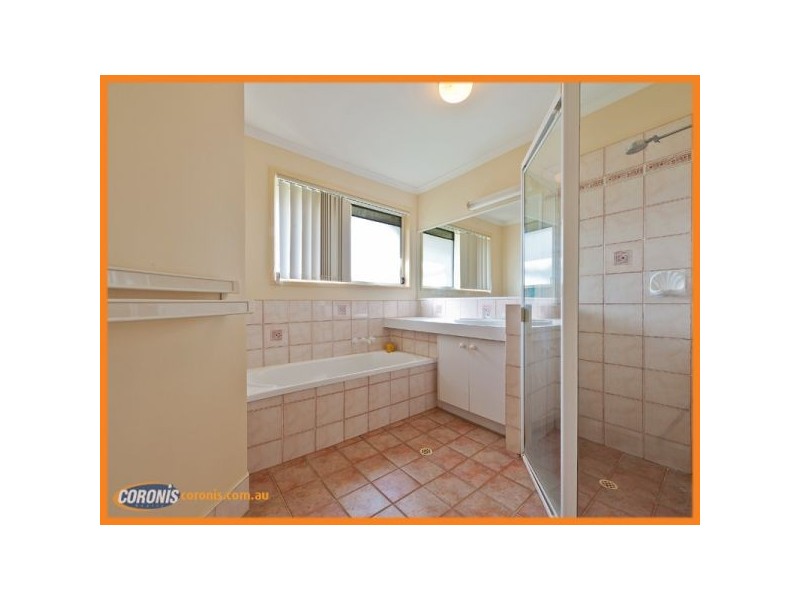 7 Trusan Place, Tanah Merah QLD 4128