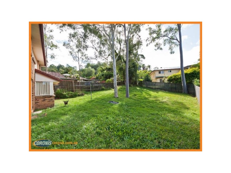 7 Trusan Place, Tanah Merah QLD 4128