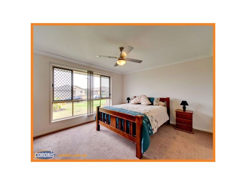 11 Gillam Crescent, Bray Park QLD 4500