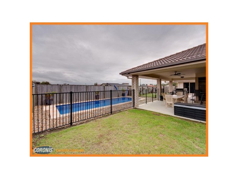 11 Gillam Crescent, Bray Park QLD 4500