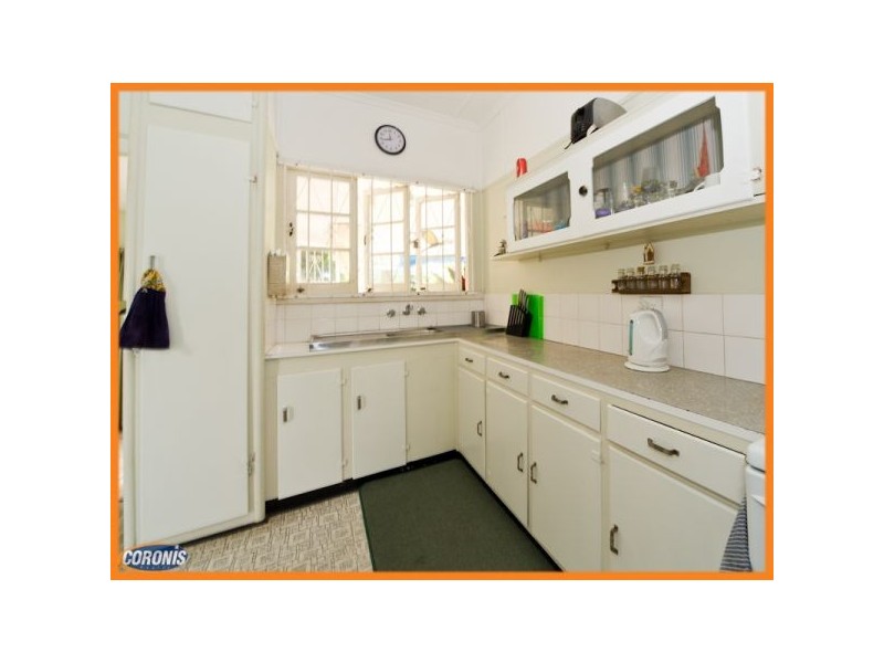 6 Mercer Avenue, Kedron QLD 4031