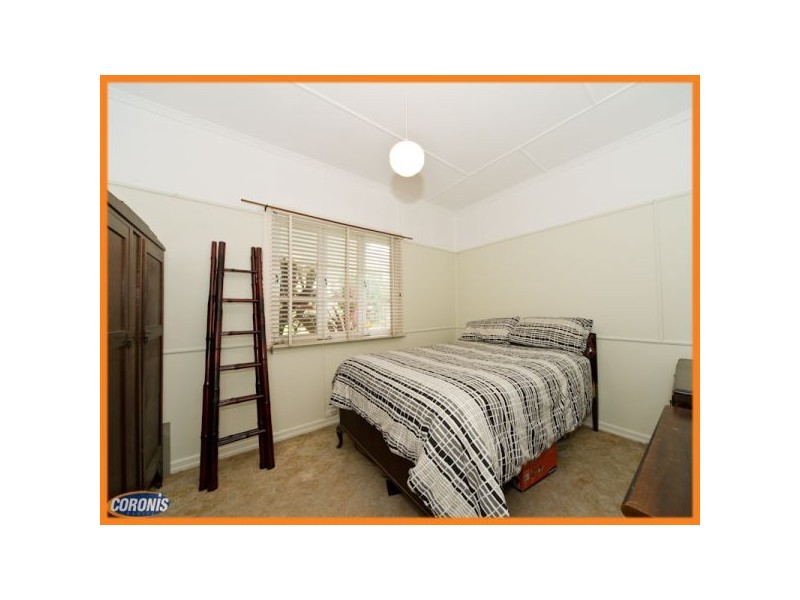 6 Mercer Avenue, Kedron QLD 4031