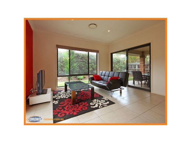 19 Silkyoak Court, North Lakes QLD 4509