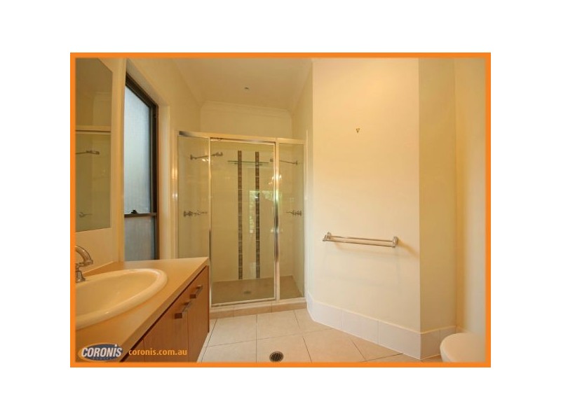 19 Silkyoak Court, North Lakes QLD 4509