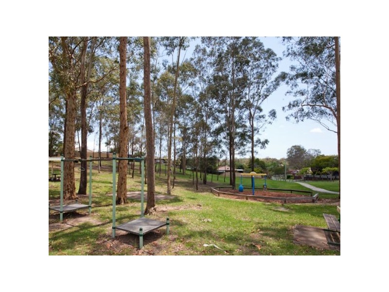 17 Vaucluse Crescent, Petrie QLD 4502