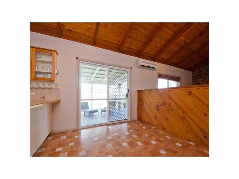 17 Vaucluse Crescent, Petrie QLD 4502