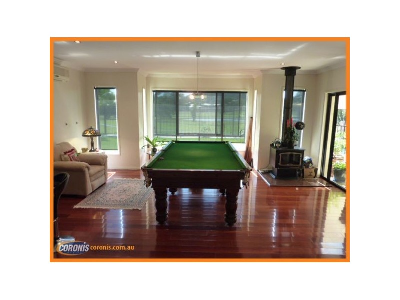 31 The Avenue, Windaroo QLD 4207