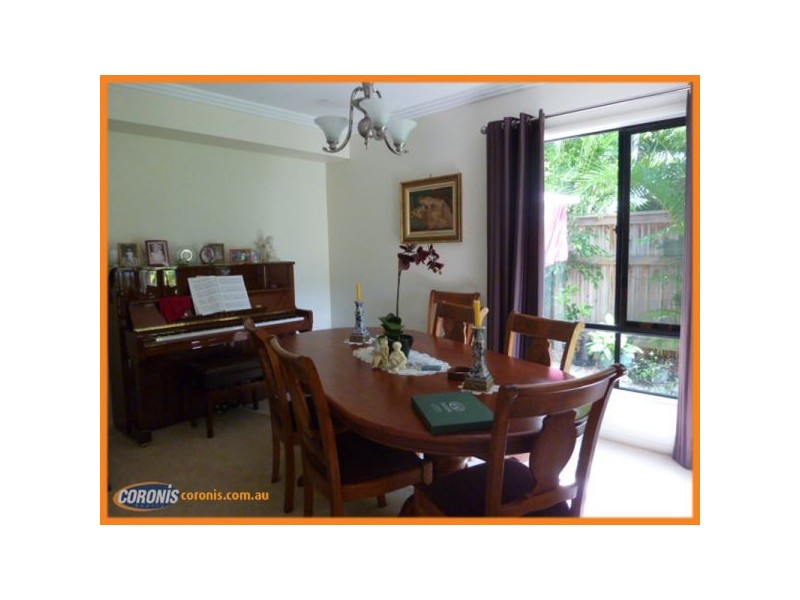 31 The Avenue, Windaroo QLD 4207