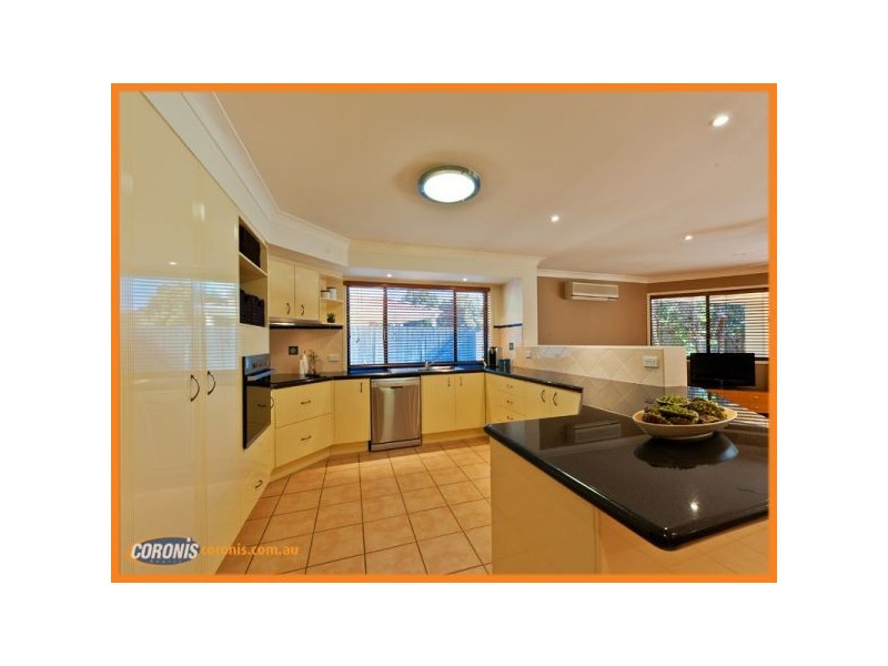 75 Lake Eyre Crescent, Parkinson QLD 4115