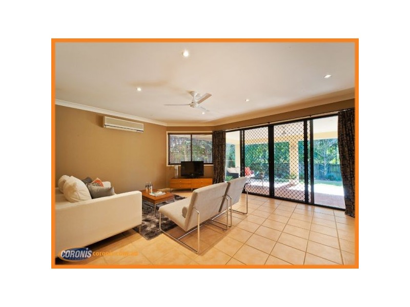 75 Lake Eyre Crescent, Parkinson QLD 4115