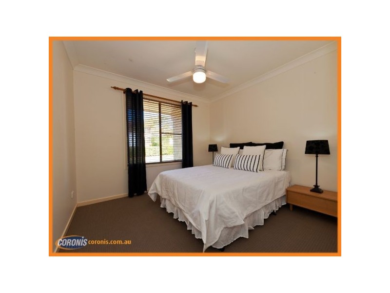 75 Lake Eyre Crescent, Parkinson QLD 4115