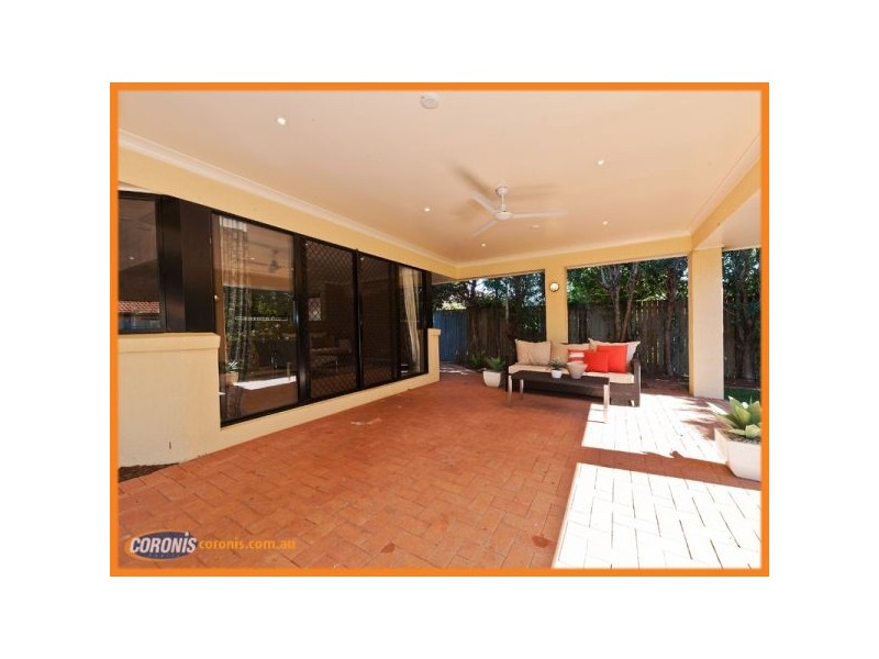 75 Lake Eyre Crescent, Parkinson QLD 4115