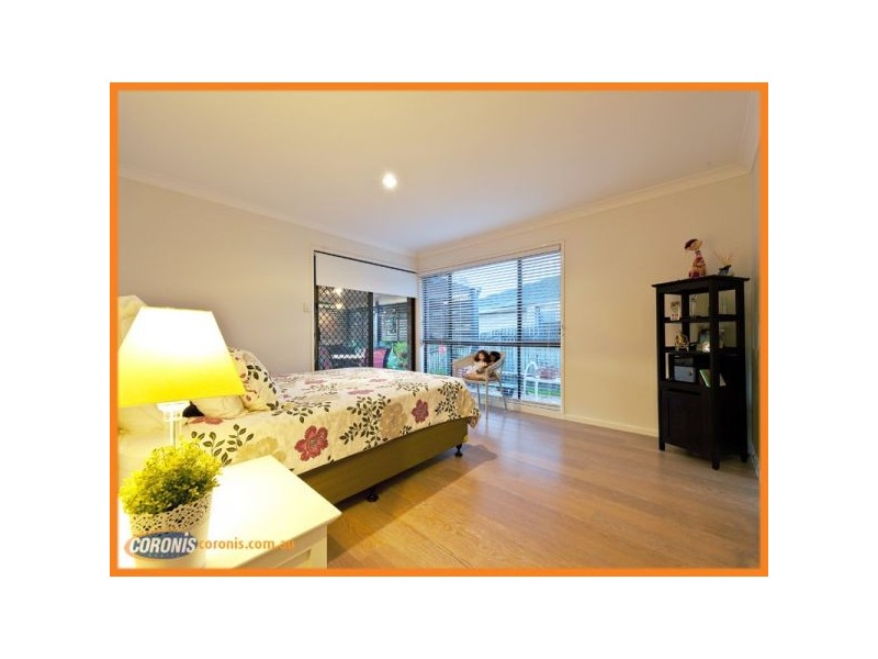 11 Rani Close, Mount Ommaney QLD 4074