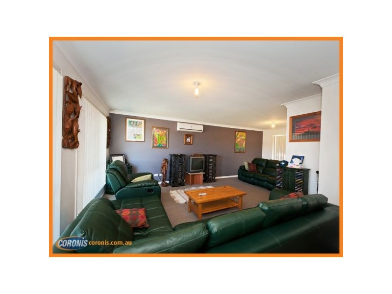 94 Reif Street, Flinders View QLD 4305