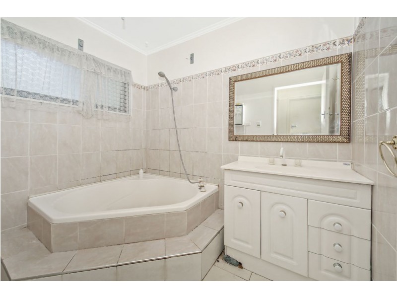 770 Rode Road, Chermside West QLD 4032