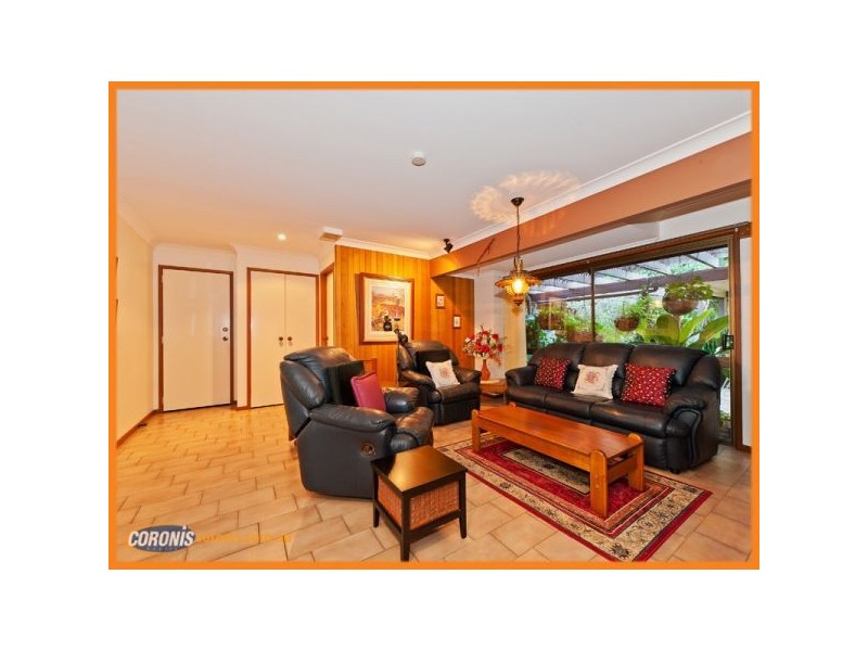 101 Arrabri Avenue, Mount Ommaney QLD 4074