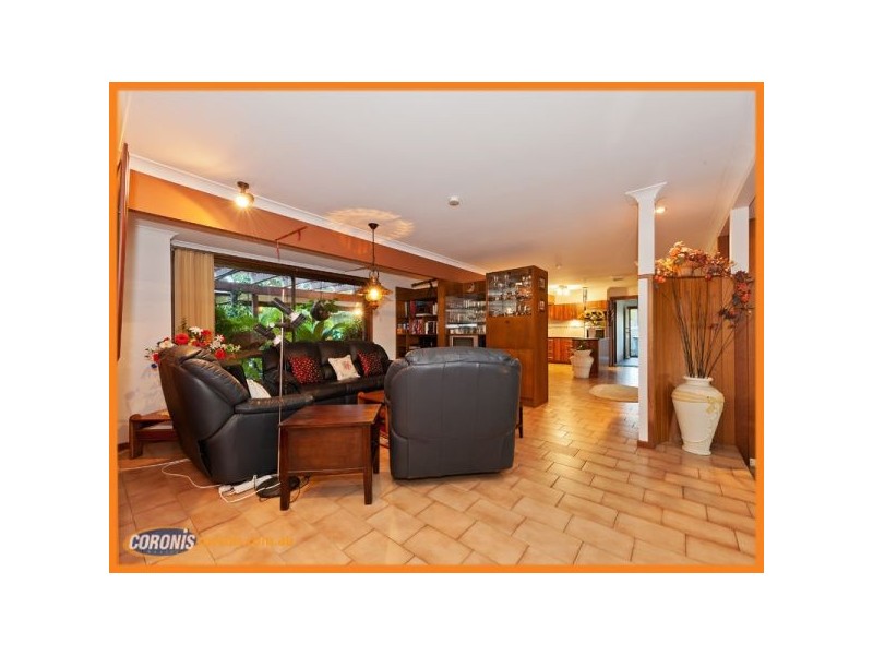 101 Arrabri Avenue, Mount Ommaney QLD 4074