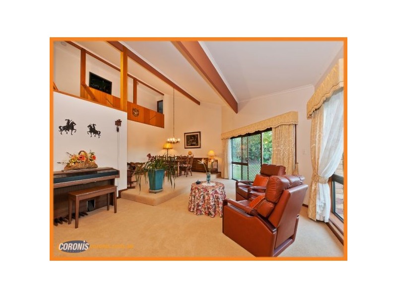101 Arrabri Avenue, Mount Ommaney QLD 4074