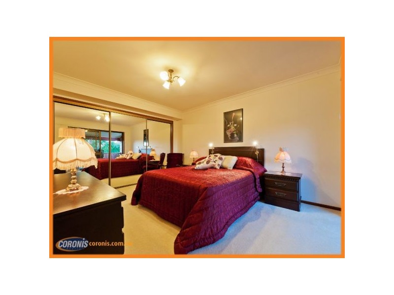 101 Arrabri Avenue, Mount Ommaney QLD 4074