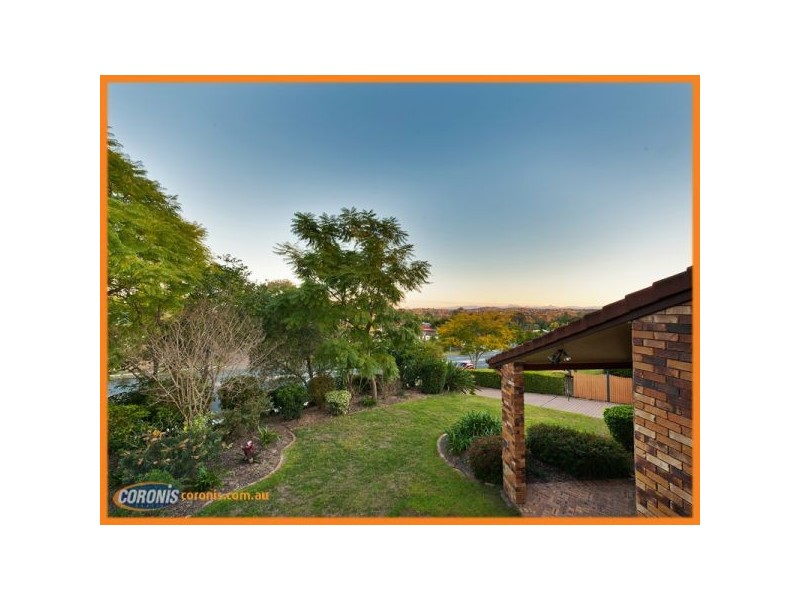 101 Arrabri Avenue, Mount Ommaney QLD 4074