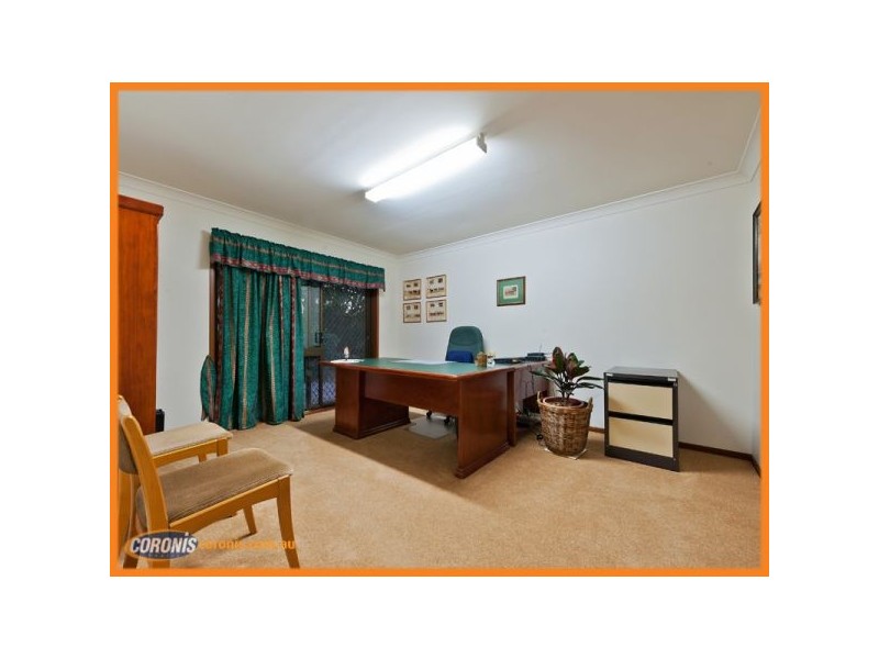 101 Arrabri Avenue, Mount Ommaney QLD 4074