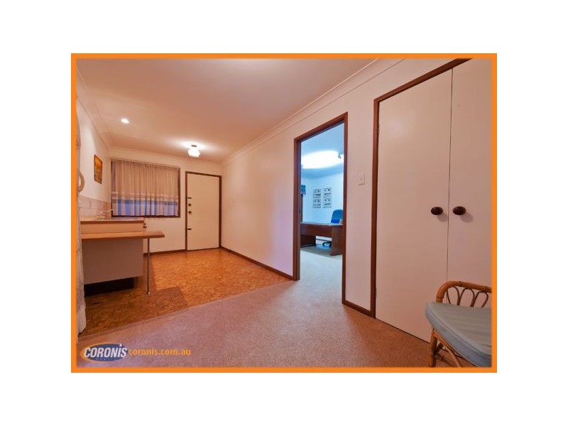 101 Arrabri Avenue, Mount Ommaney QLD 4074