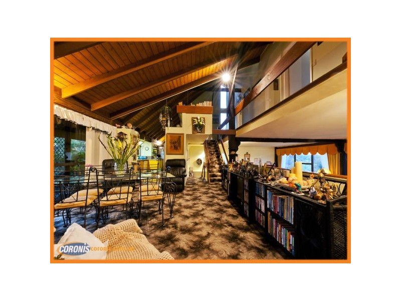 5 Burke Court, Mount Ommaney QLD 4074