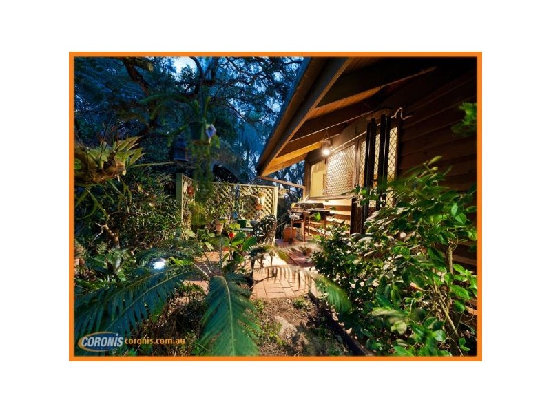 5 Burke Court, Mount Ommaney QLD 4074